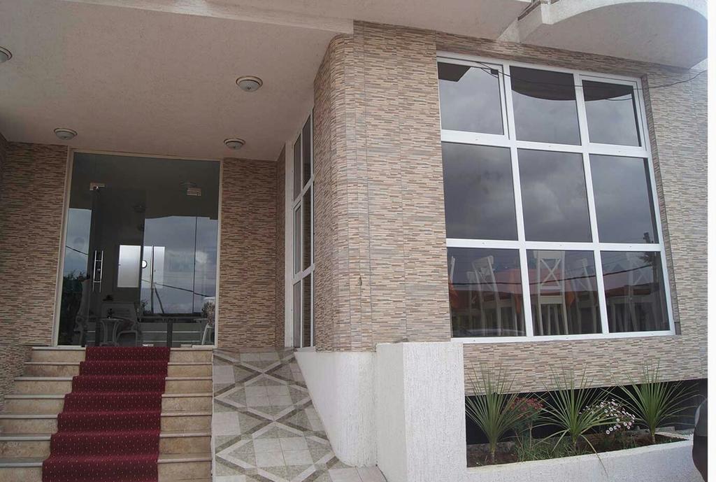 White House Addis Hotel Экстерьер фото