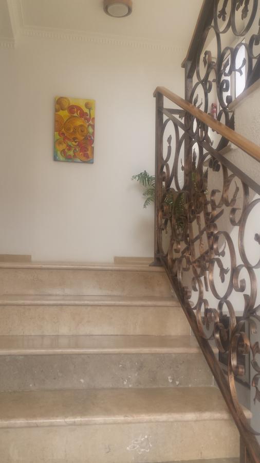 White House Addis Hotel Экстерьер фото