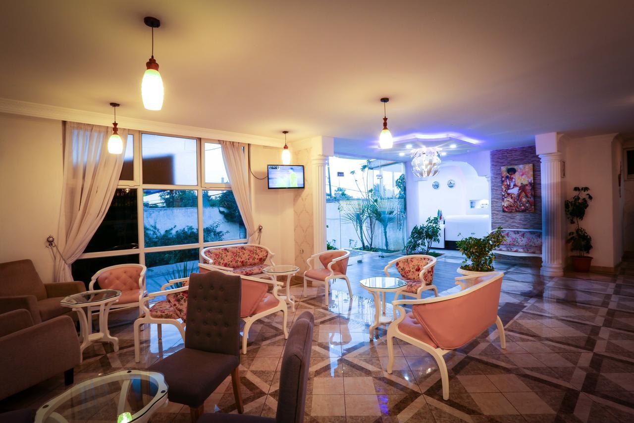 White House Addis Hotel Экстерьер фото